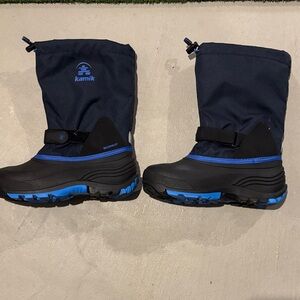 Kamik Navy and Black Snow Boots